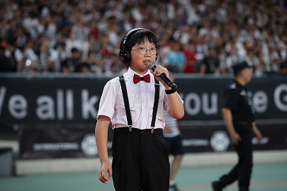 石家宁在2019国际冠军杯南京站比赛开幕仪式演唱《龙的传人》.jpg 石家宁在2019国际冠军杯南京站比赛开幕仪式演唱《龙的传人》.jpg
