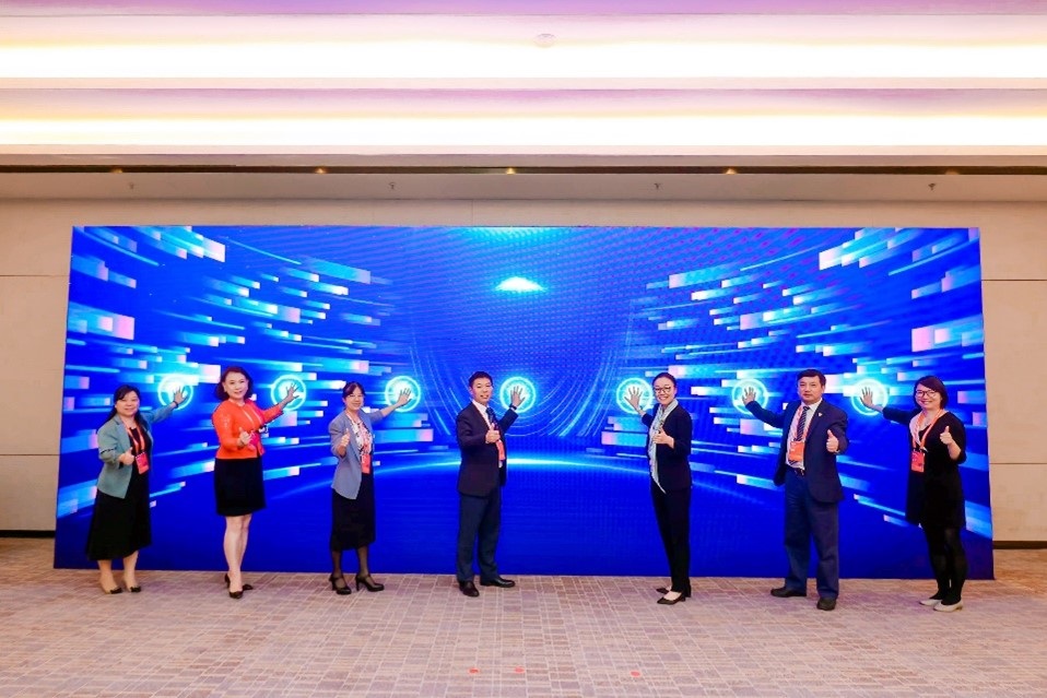 图片1111.jpg 图片1111.jpg